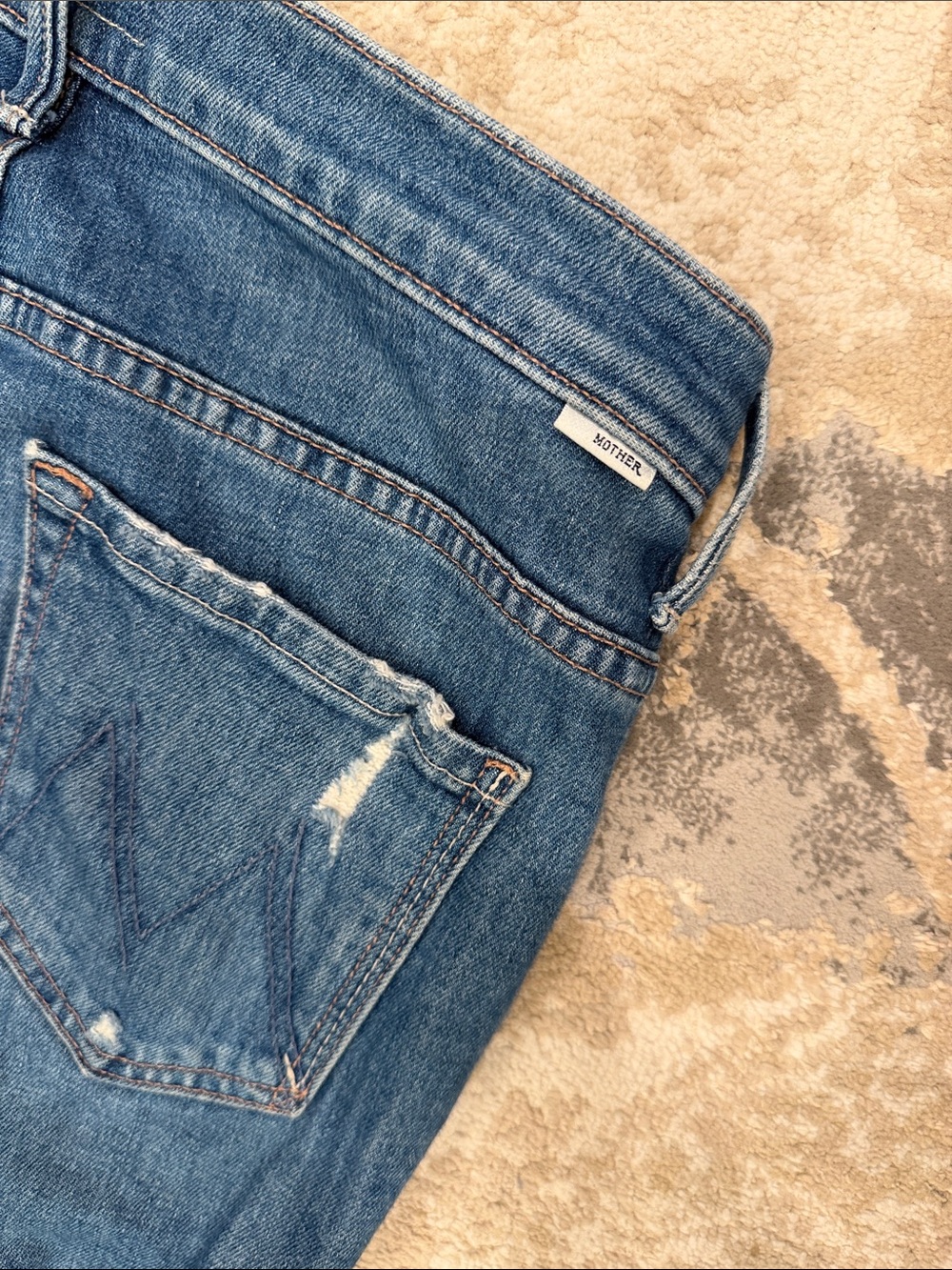 MOTHER the weekender fray jeans size 27 - Picture 11 of 13